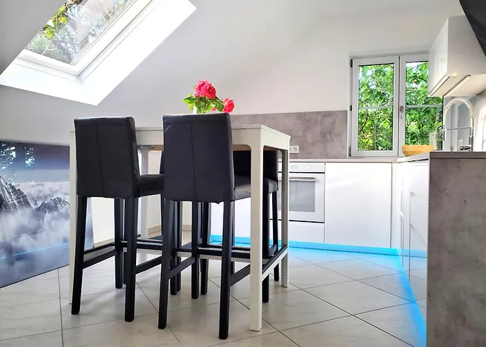 Apartment Chalet Am Schloss Kaltenberg Nahe Ammersee